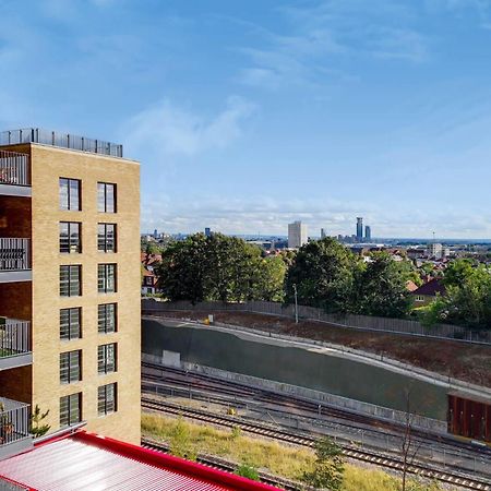 Modern And Chic Apartments At Ferrum Near Wembley Park Londra Exterior foto