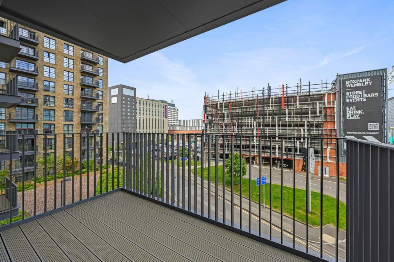 Modern And Chic Apartments At Ferrum Near Wembley Park Londra Exterior foto