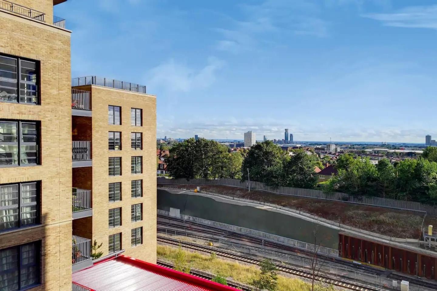 Modern And Chic Apartments At Ferrum Near Wembley Park Londra Exterior foto